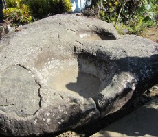 The village derived its name from these cavities caused by rain water