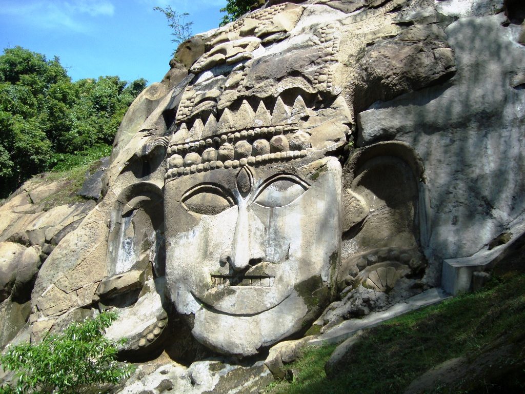 ROCK CUT SIVA HEAD, UNAKOTI, N. TRIPURA(8TH-9TH C. AD).
